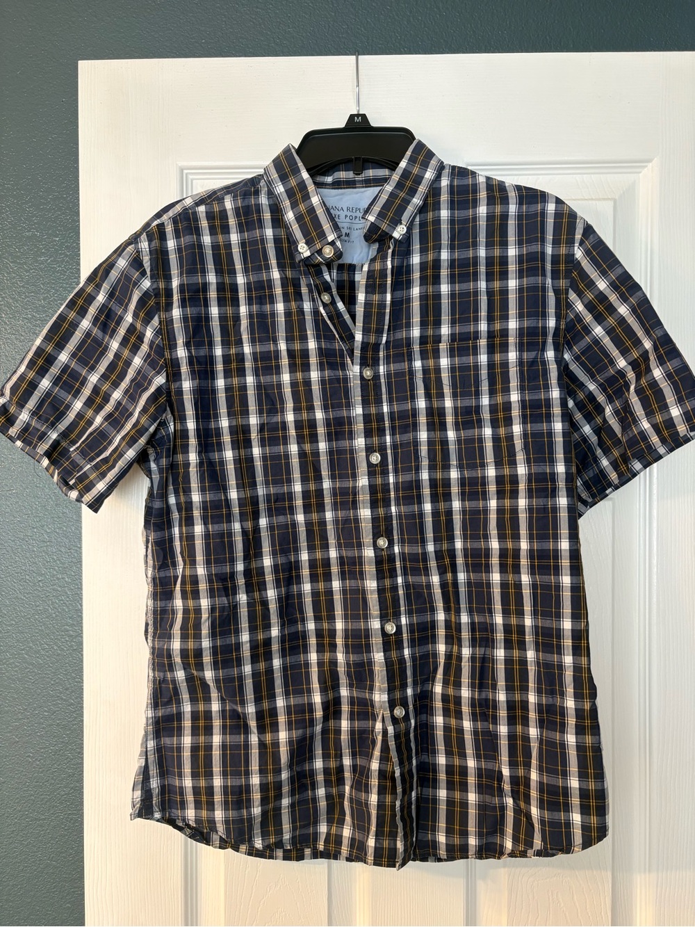 Banana Republic Men’s Slim Fit Navy Plaid Short Sleeve Button-Down Shirt